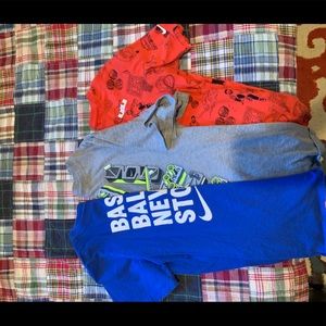 Boy Nike shirts size L